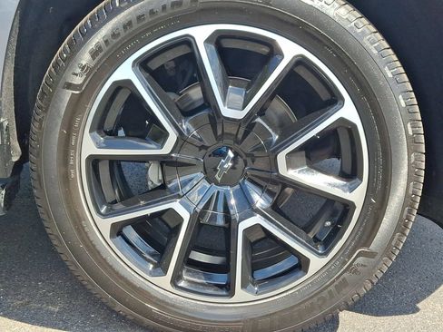 Certified 2021 Chevrolet Tahoe RST w/ Luxury Package AWD/4WD image 27