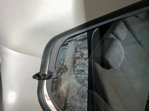 Used 2012 Kia Sedona EX FWD image 74