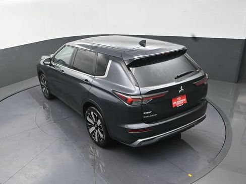 Used 2025 Mitsubishi Outlander SE AWD/4WD image 27