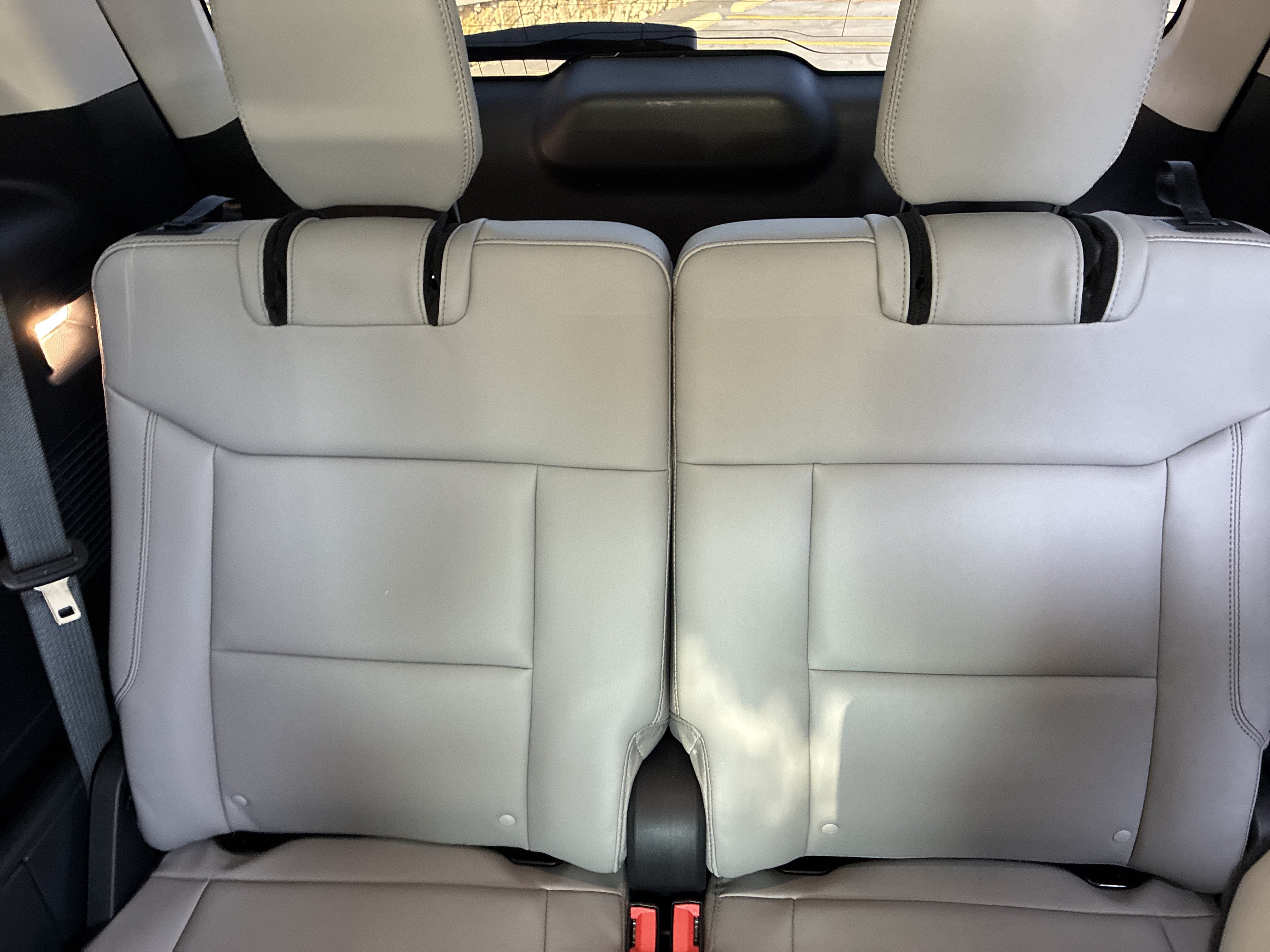 Used 2025 Ford Explorer Active w/ Active Comfort Package RWD image 42