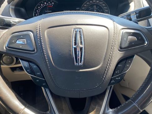 Used 2017 Lincoln MKZ Reserve AWD/4WD image 27