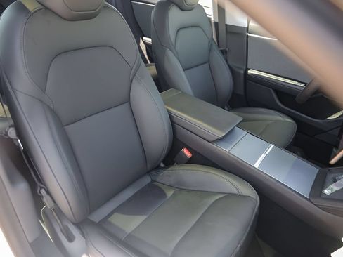 Used 2025 Tesla Model 3 Long Range RWD image 26