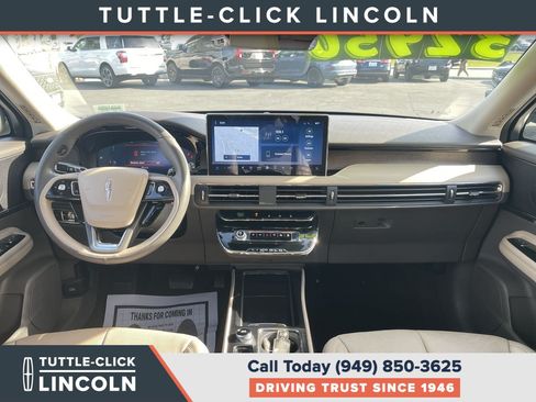 Used 2023 Lincoln Corsair Reserve w/ Equipment Group 201A AWD/4WD image 2