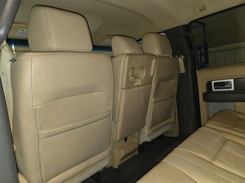 Used 2012 Ford F150 Lariat w/ Lariat Chrome Pkg image 25