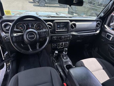Used 2022 Jeep Wrangler Unlimited Sport AWD/4WD image 10