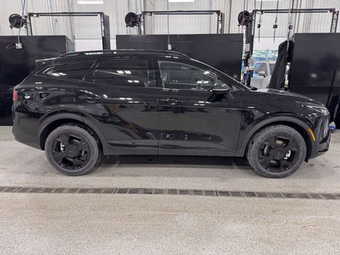 New 2026 Kia Sportage X-Line w/ X-Line Technology Package AWD/4WD image 2