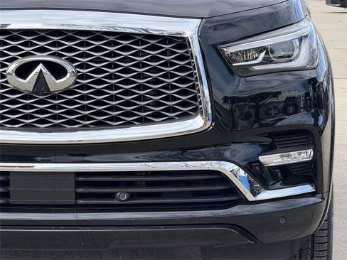 Used 2019 INFINITI QX80 Luxe w/ 22" Wheel Package image 8