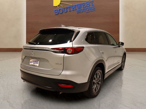 Used 2023 MAZDA CX-9 Touring image 4