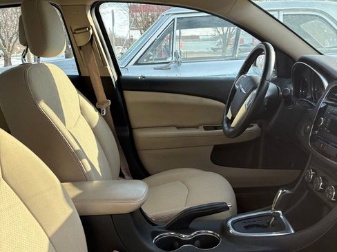 Used 2013 Chrysler 200 Touring image 15