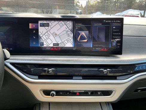 Used 2023 BMW X7 xDrive40i image 15