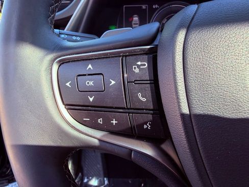 Used 2020 Lexus ES 300h w/ Premium Package image 21