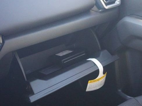 New 2025 GMC Canyon Elevation w/ Convenience Package image 30