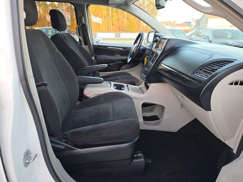 Used 2012 Dodge Grand Caravan Crew w/ Crew Value Pkg image 19