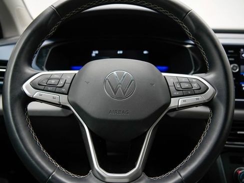 Used 2022 Volkswagen Taos SE image 31