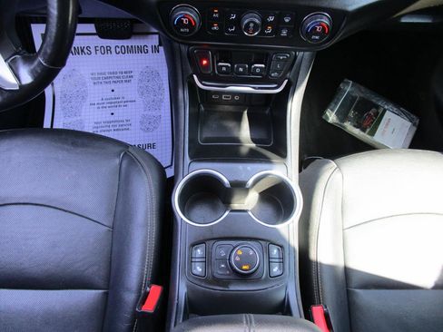 Used 2019 GMC Terrain SLT image 14