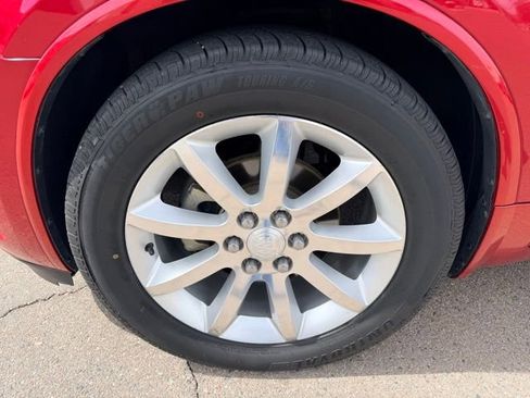 Used 2014 Buick Enclave Leather image 12