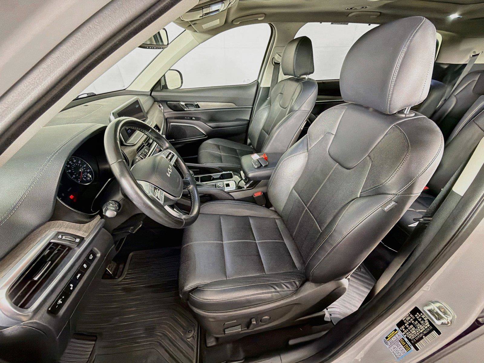 Used 2022 Kia Telluride SX w/ Nightfall Edition Package AWD/4WD image 2