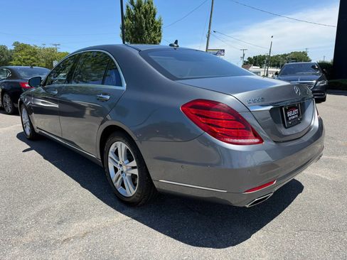 Used 2017 Mercedes-Benz S 550 4MATIC Sedan image 3