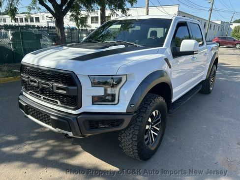 Used 2019 Ford F150 Raptor w/ Equipment Group 802A Luxury AWD/4WD image 2