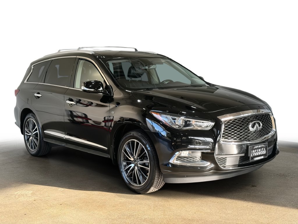 Used 2018 INFINITI QX60 Luxe w/ Premium Plus Package AWD/4WD image 3