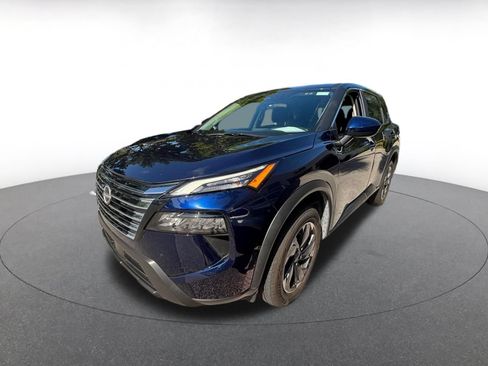Used 2025 Nissan Rogue SV FWD image 9