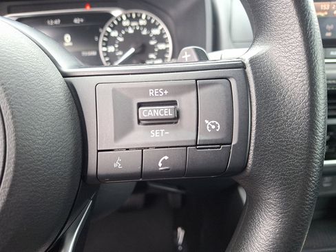 Certified 2021 Nissan Rogue S image 21