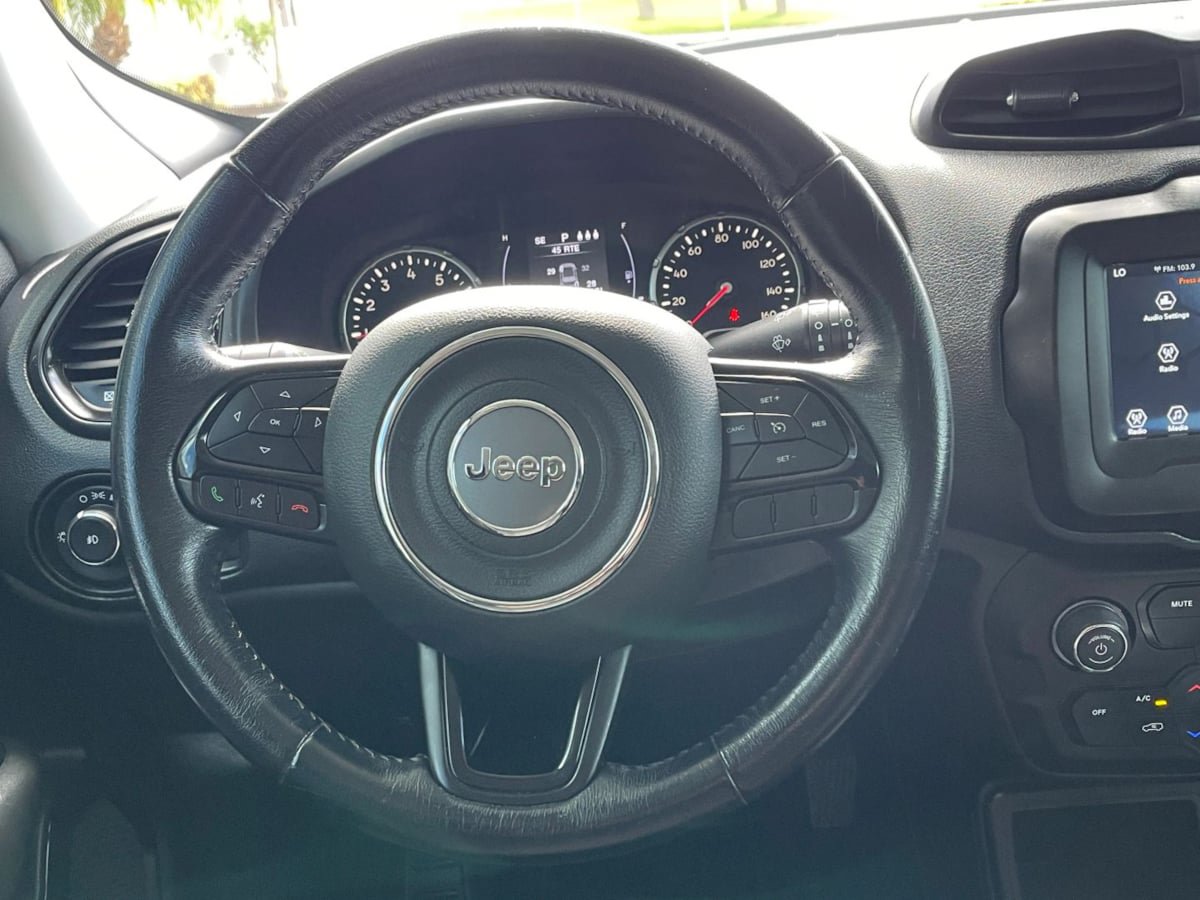Used 2019 Jeep Renegade Altitude w/ Quick Order Package 2XM FWD image 25