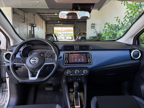 Used 2025 Nissan Versa SV FWD image 32