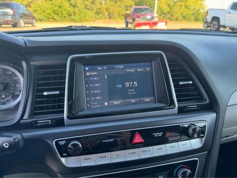 Used 2018 Hyundai Sonata ECO image 22