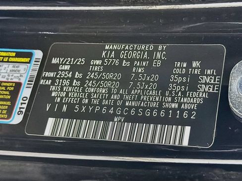 Used 2025 Kia Telluride S FWD image 37