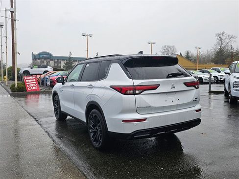 New 2025 Mitsubishi Outlander SEL Black Edition image 7