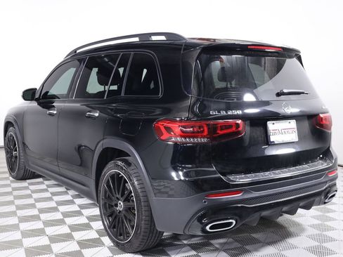 Used 2023 Mercedes-Benz GLB 250 4MATIC image 4