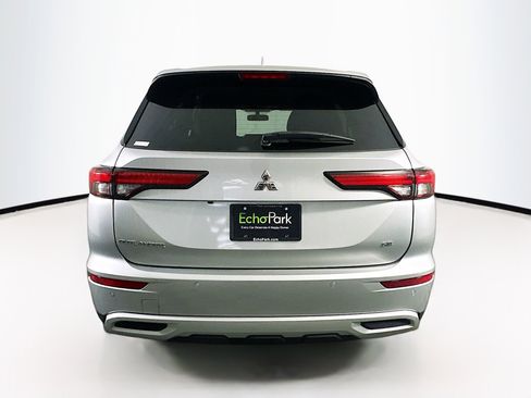 Used 2024 Mitsubishi Outlander SE FWD image 7