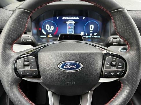 Certified 2025 Ford Explorer ST-Line w/ ST-Line Street Pack image 22