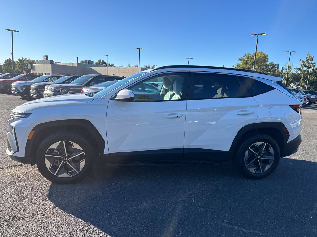 Certified 2026 Hyundai Tucson SEL Plus AWD/4WD image 3