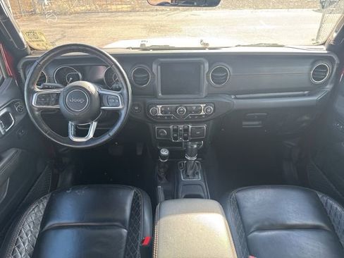 Used 2021 Jeep Wrangler Unlimited Sahara image 9