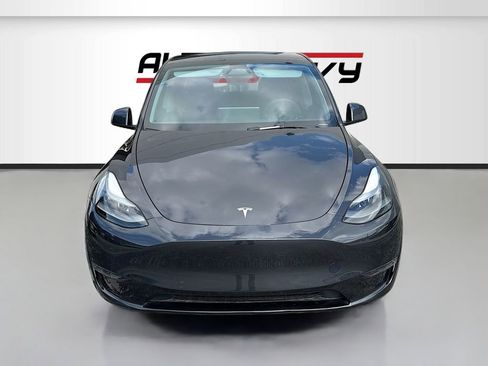 Used 2024 Tesla Model Y Performance AWD/4WD image 2