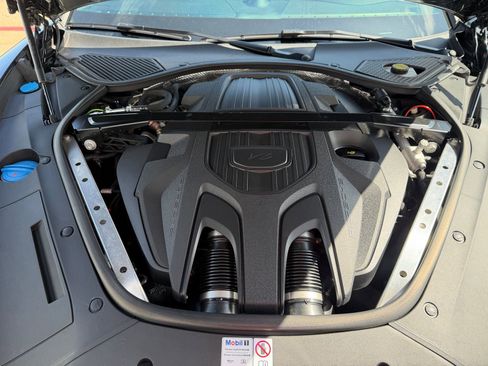 Used 2023 Porsche Panamera 4 Platinum Edition AWD/4WD image 19