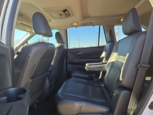 Used 2018 Honda Pilot Elite image 13