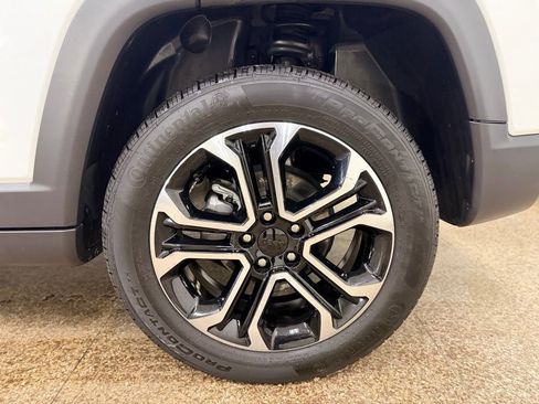 Used 2023 Jeep Compass Limited w/ Sun and Sound Group image 19