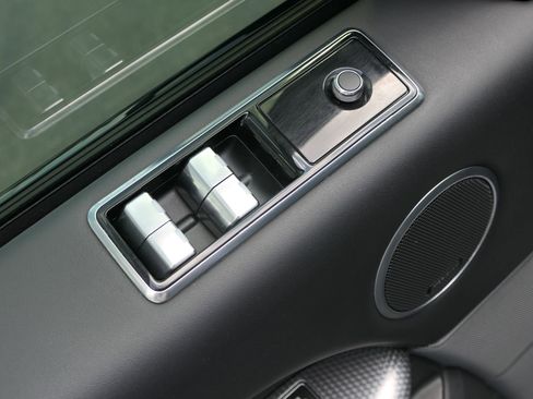 Used 2018 Land Rover Range Rover Sport Supercharged image 16