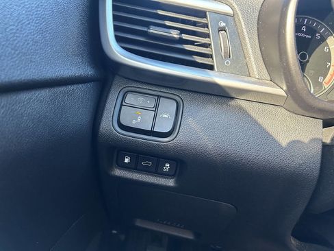 Used 2020 Kia Optima LX image 34