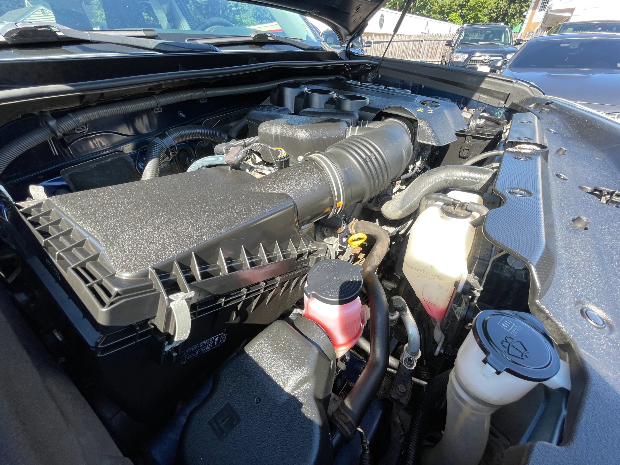 Used 2016 Toyota 4Runner SR5 AWD/4WD image 31