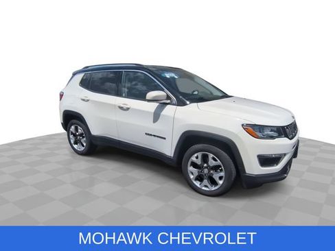 Used 2019 Jeep Compass Limited AWD/4WD image 2