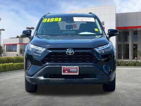 Used 2024 Toyota RAV4 XLE FWD image 11