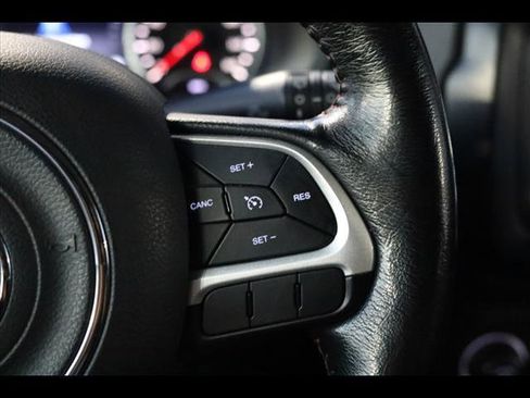 Used 2019 Jeep Renegade Trailhawk w/ Cold Weather Group II image 14