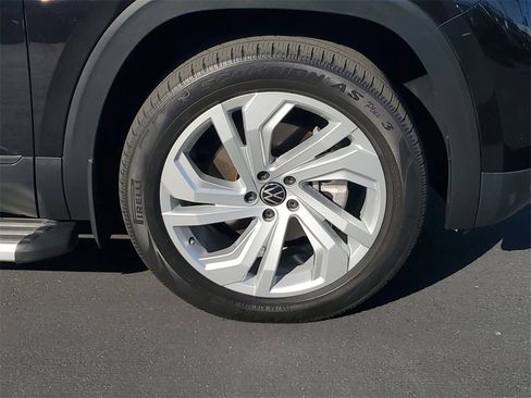 Used 2022 Volkswagen Atlas SE image 6