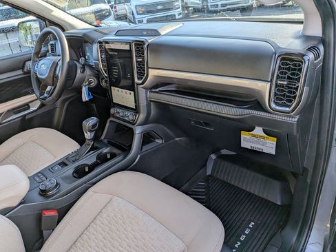 Used 2025 Ford Ranger XLT AWD/4WD image 35