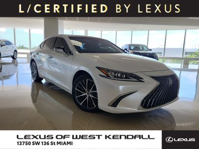 Used 2024 Lexus ES 250 w/ Premium Package