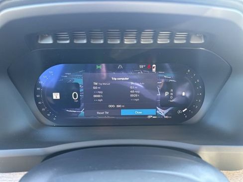 New 2026 Volvo XC90 B6 Plus w/ Protection Package Premier image 16